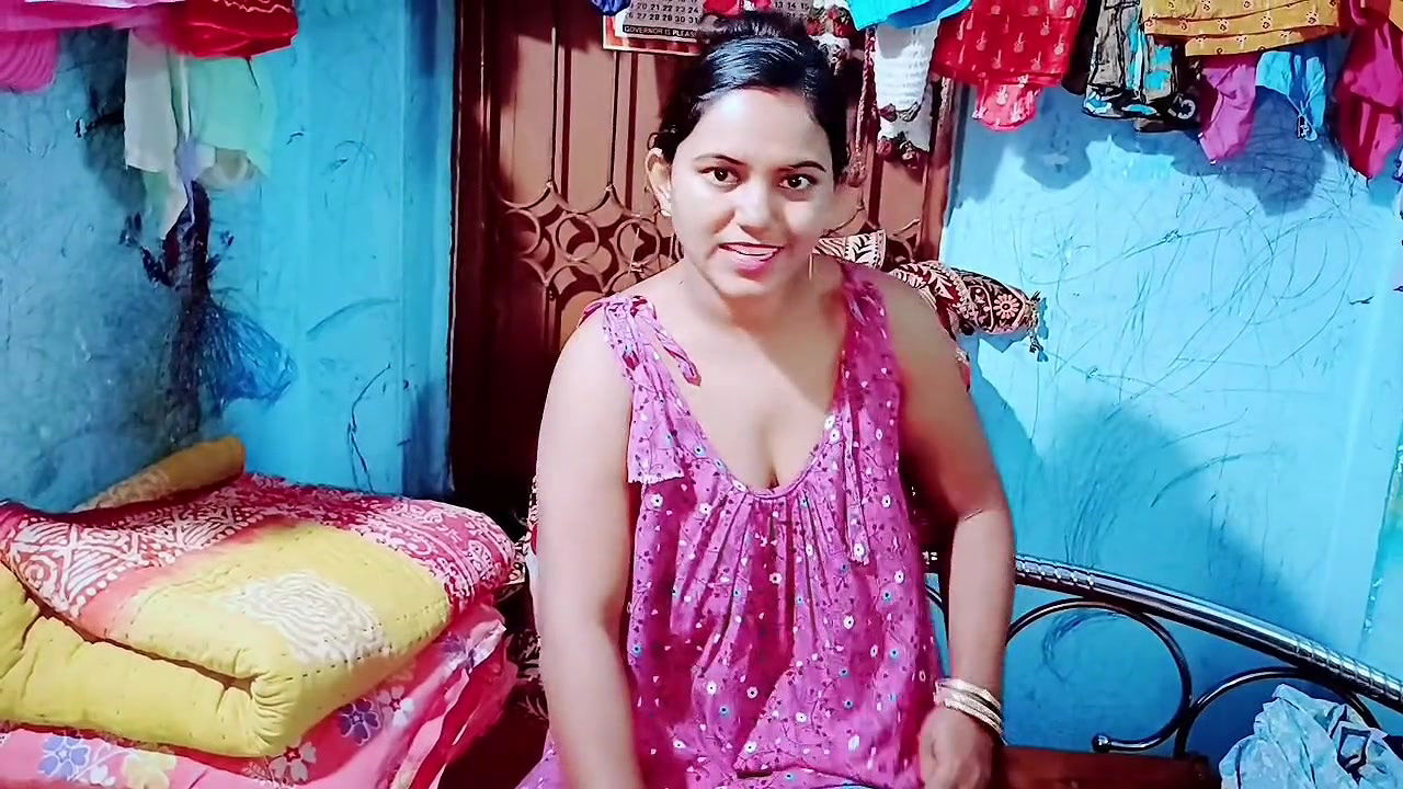 Desi innocent girl har fuck, Local Indian girl fucking video with condom