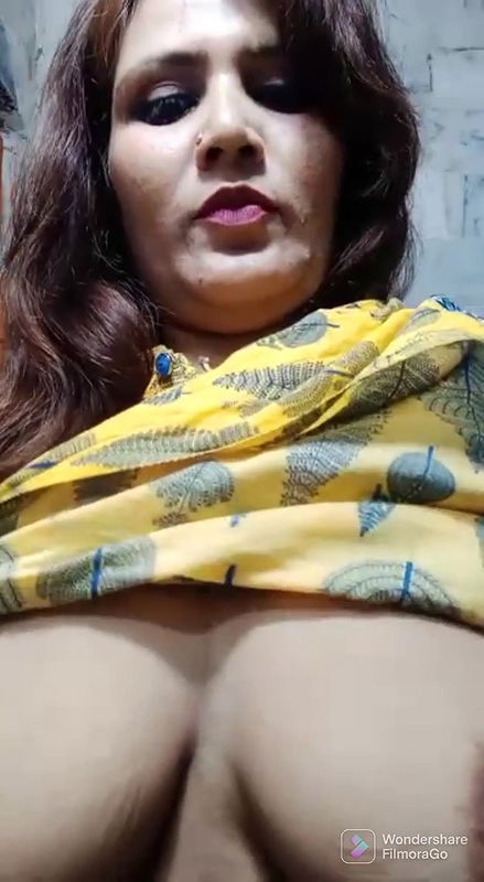 Horny Indian Bhabhi shows big boobs and pussy