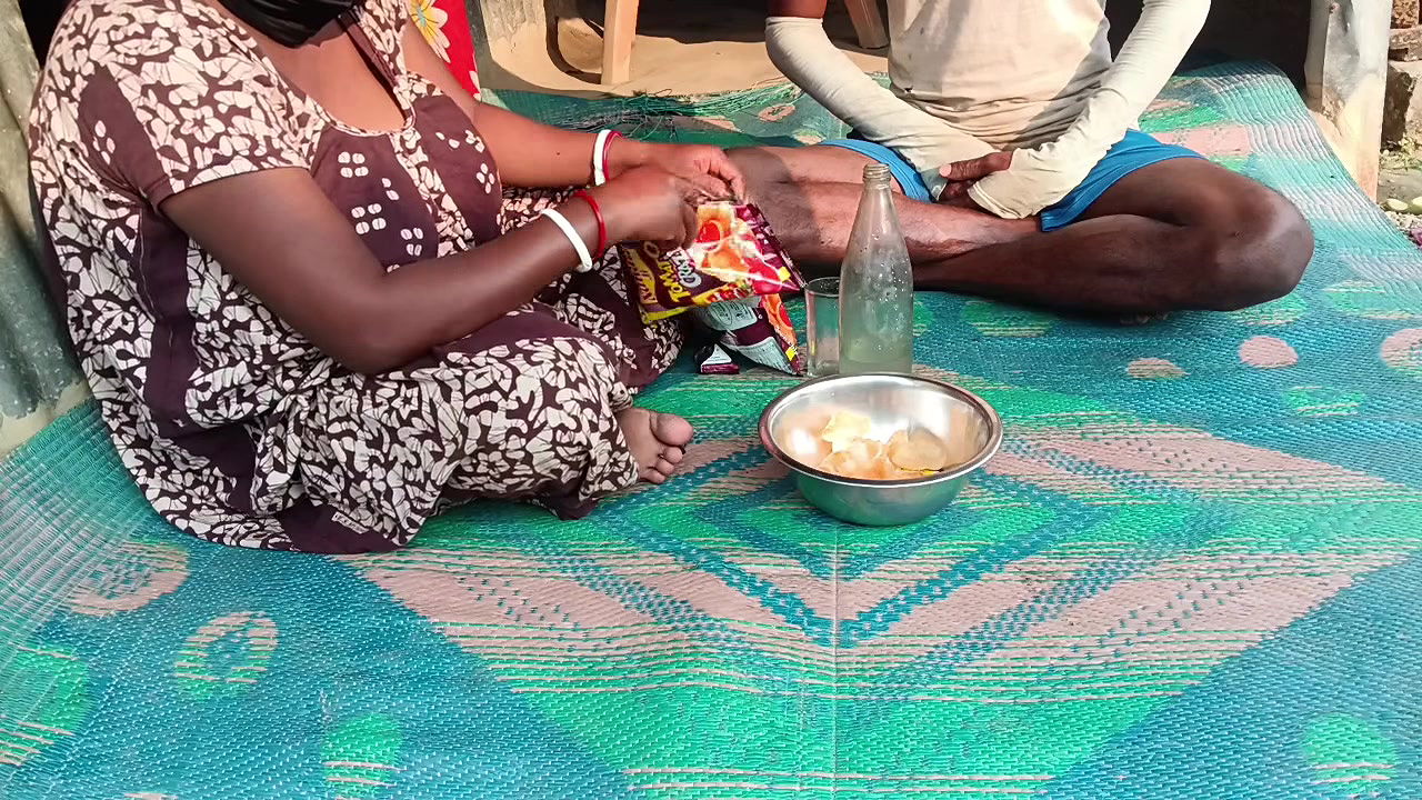 Desi bhabhi devar ke sath chudai ki daru pikar