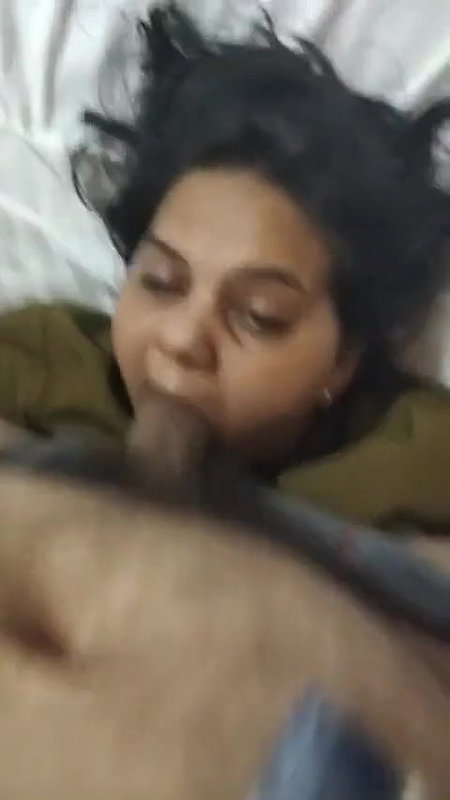 Horny girl deep throating big dick on cam