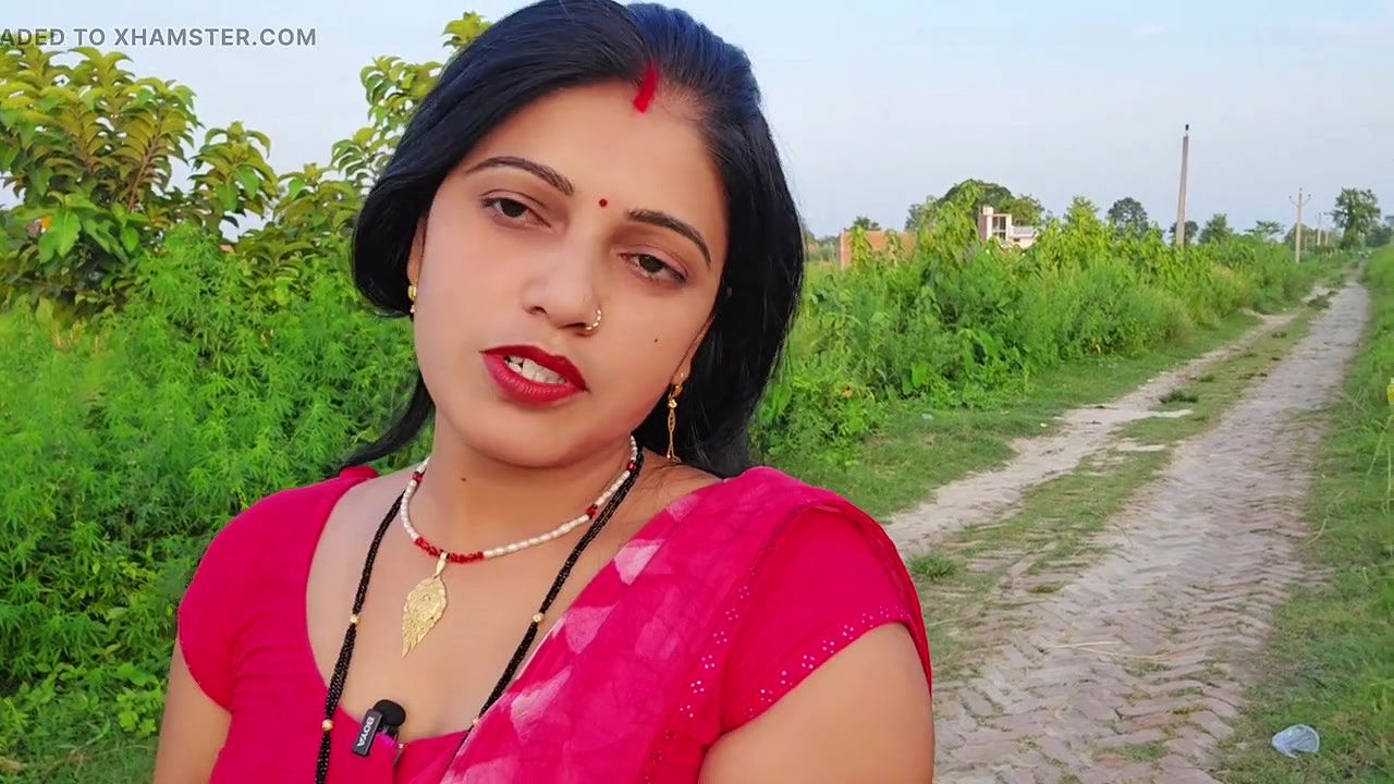 Desi innocent girl har fuck, Local Indian girl fucking video with condom