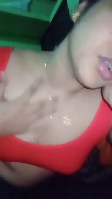 Horny Desi Girl Fingering And Moaning