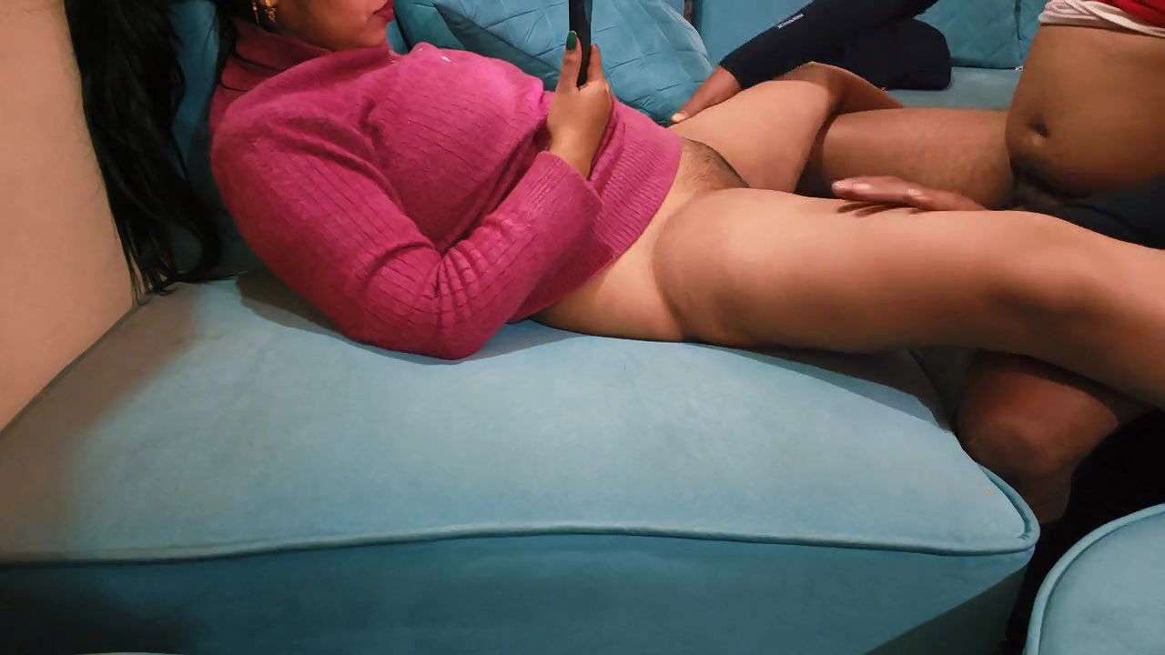 Priya bhabhi deldo ke shath aaj sex ki