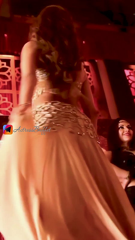 Nidhhi Agerwal thighs only