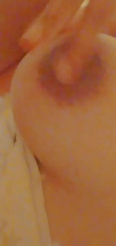 Desi babe recording nude snaps for lover 22