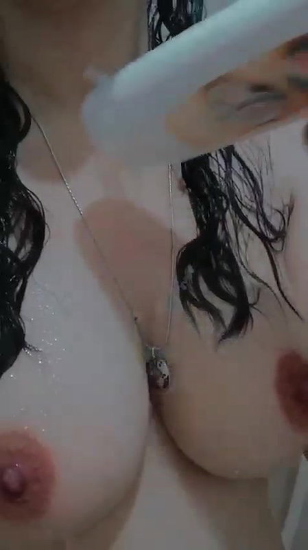 Gorgeous desi teen showing boobs 3 videos 24