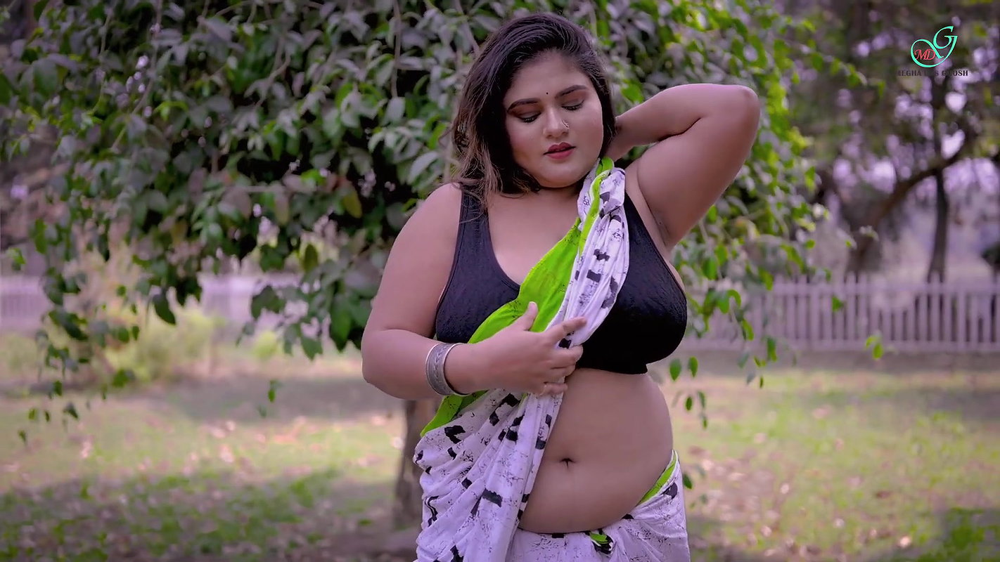Booby megha das ghosh huge cleavage hot navel and armpit show photoshoot 22