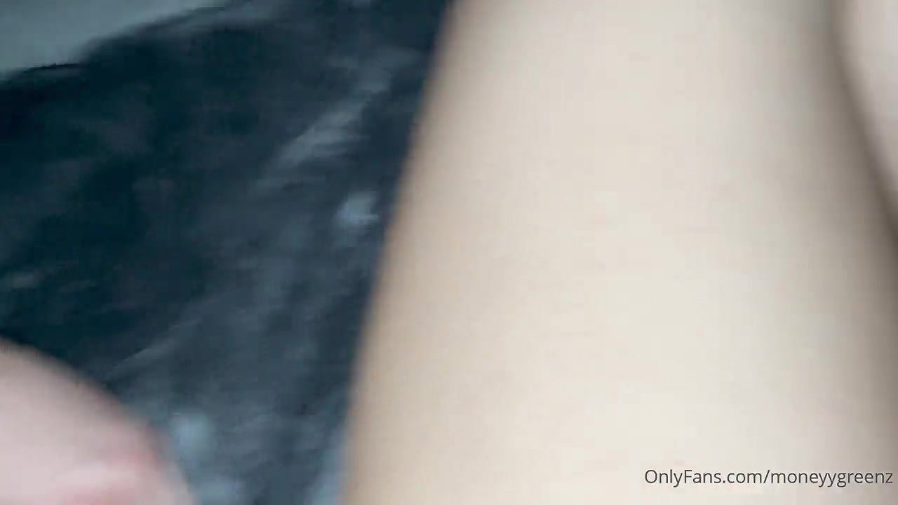 Indian onlyfans model moneyygreenz hardcore fuck with bull 22