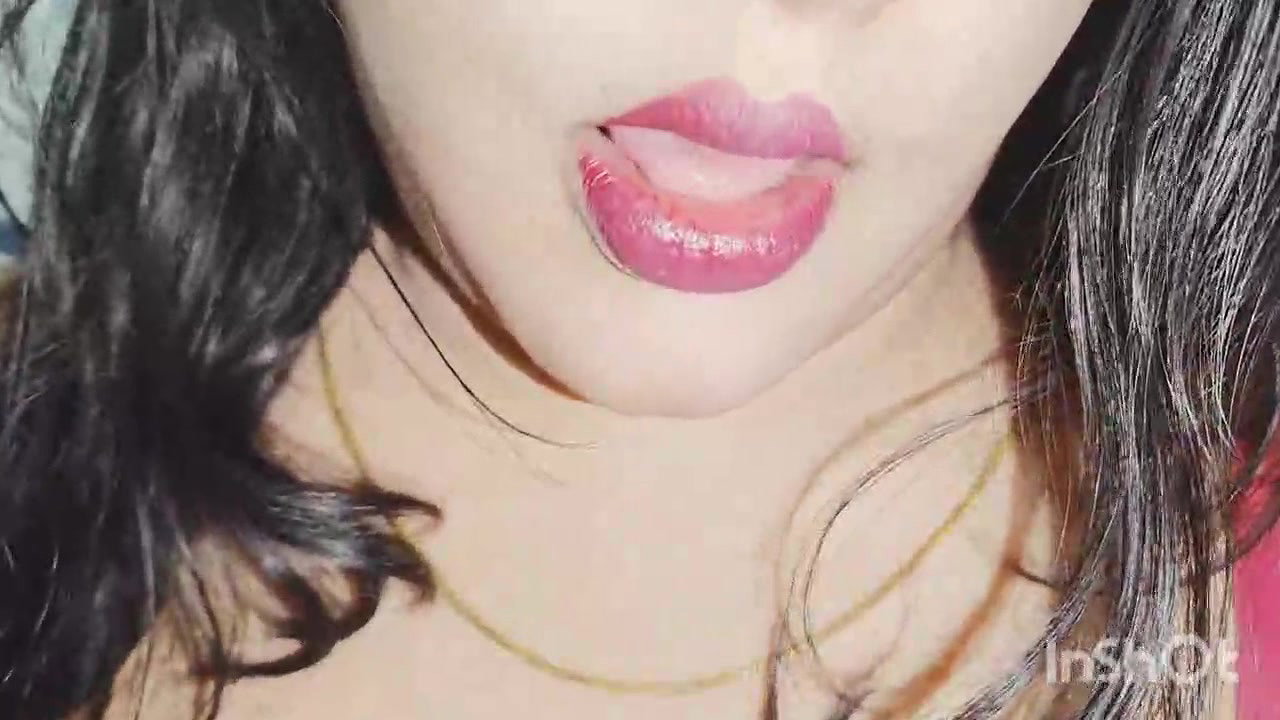 Big Boob Wife Showing Squeezing Boob And Sucking Husband Cock Like Loipop 24