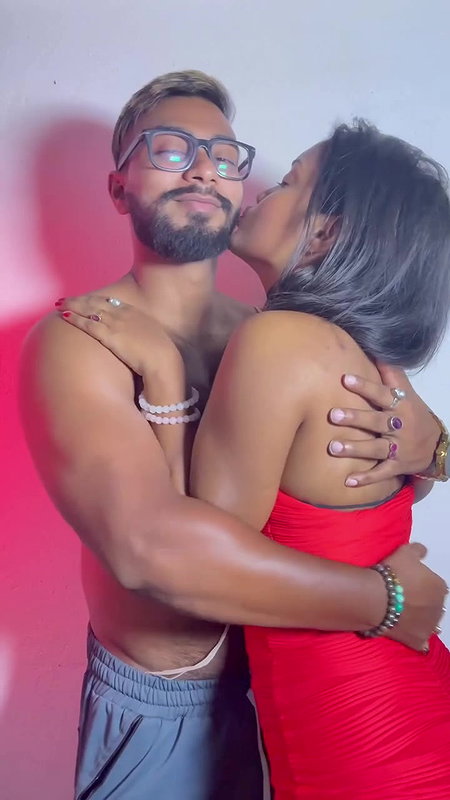 Horny couples very hot romance boobs and navel show 22