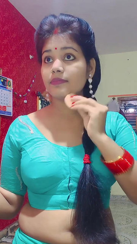 Beautiful married girl pallu less blouse boob show hot 22