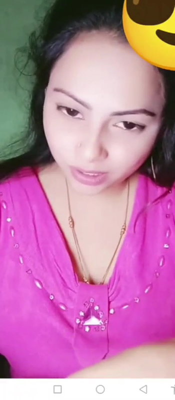 Hot bhabi strip her dress boobs out on call 22