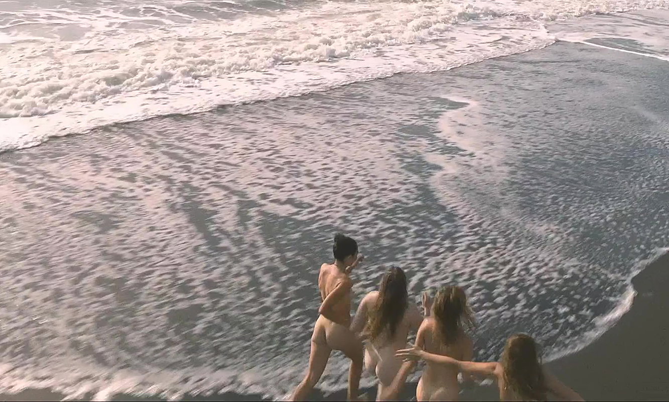 Italian Movie Addio Al Nubilato nude scene 22