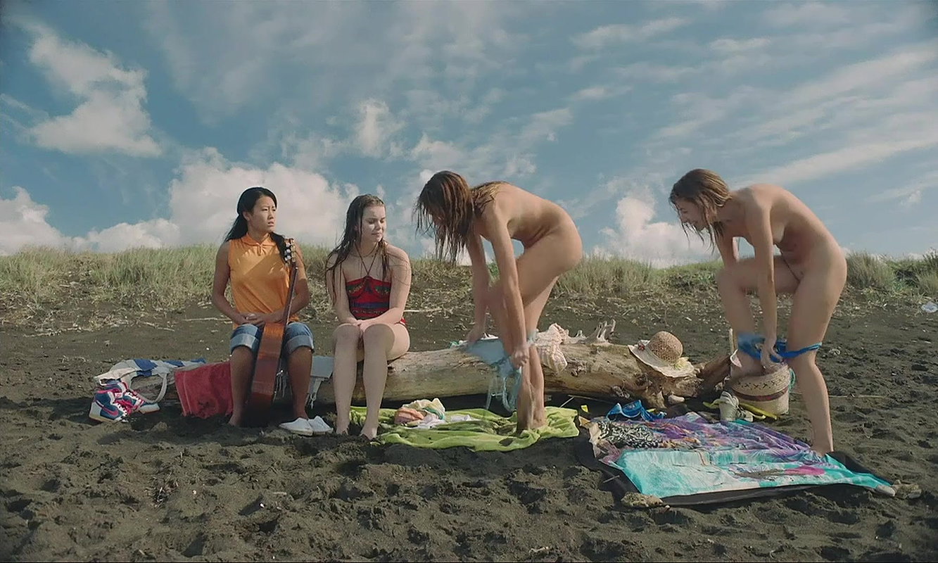 Italian Movie Addio Al Nubilato nude scene 22