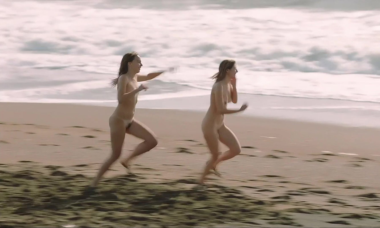 Italian Movie Addio Al Nubilato nude scene 22