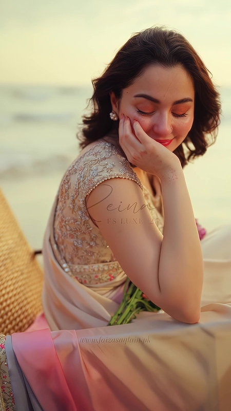 Hania Aamir MESMERIZING BEAUTY IN SAREE ON BEACH SHOOT HQ VIDEO 22