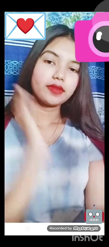 Hot babe cute expression boobs show pussy fingering on call 22