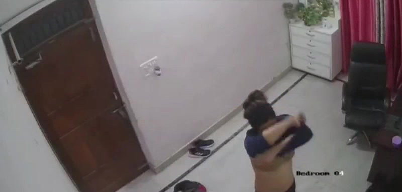 Big Boob Wife Showing Squeezing Boob And Sucking Husband Cock Like Loipop 25