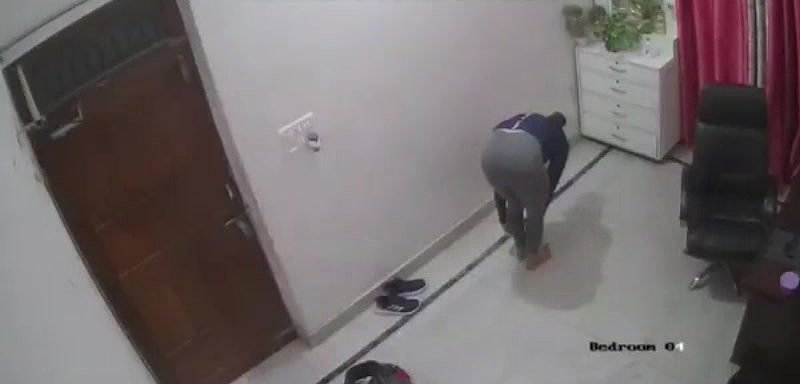 Big Boob Wife Showing Squeezing Boob And Sucking Husband Cock Like Loipop 25