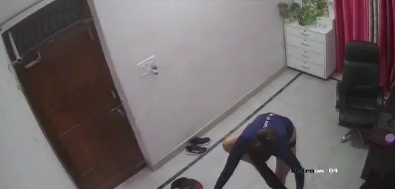 Big Boob Wife Showing Squeezing Boob And Sucking Husband Cock Like Loipop 25