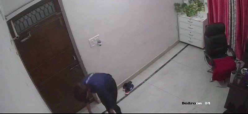 Cheater Bhabhi Affair With Husband Friend 27