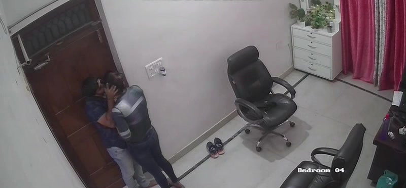 Cheater Bhabhi Affair With Husband Friend 25