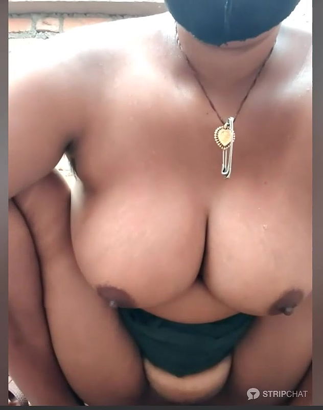 Hey_Ziya need-stripchat-ticket-show