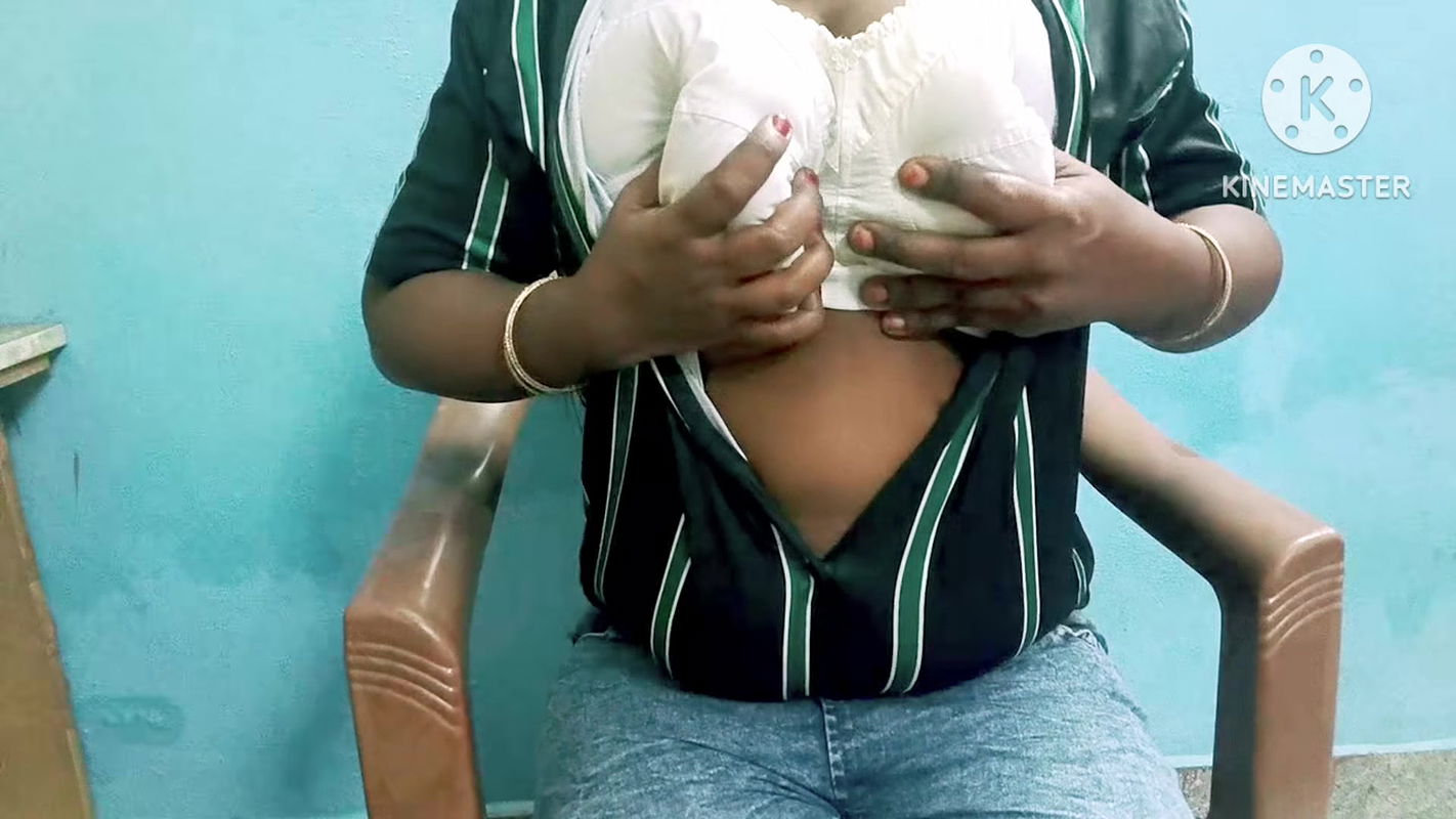 A young lady came for audition and ready to do anything to get chance. Finally end up with fuck – tamil audio with real moaning