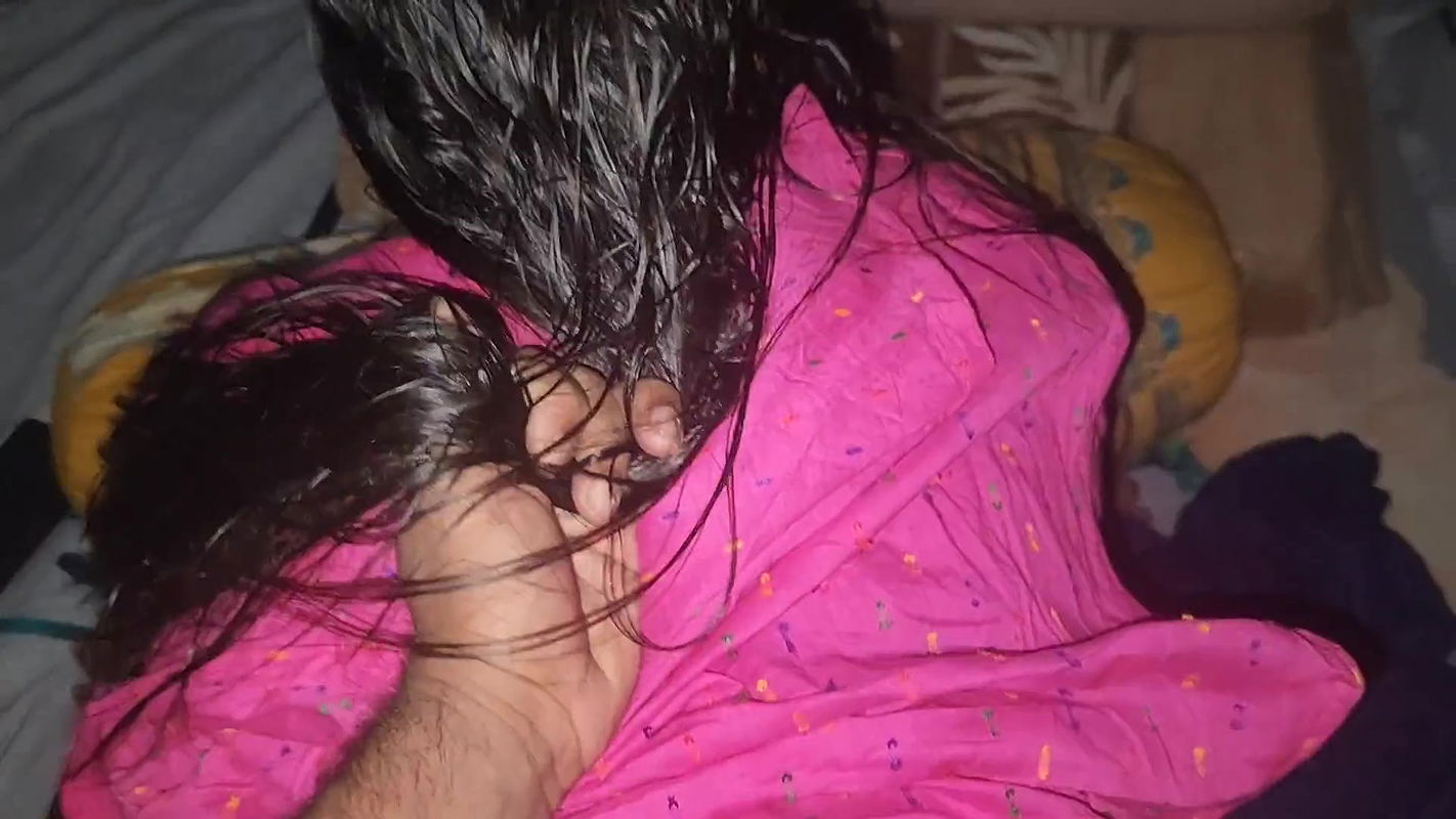 Bangladeshi Beauty Takes It Deep and Rough