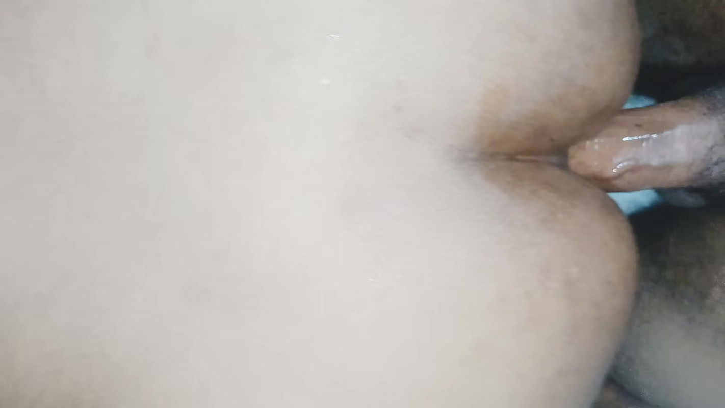 Bhabhi Fuck sister-in-law’s ass after applying oil on it. Sister-in-law gets fucked very well. Sister-in-law’s ass is very nice.