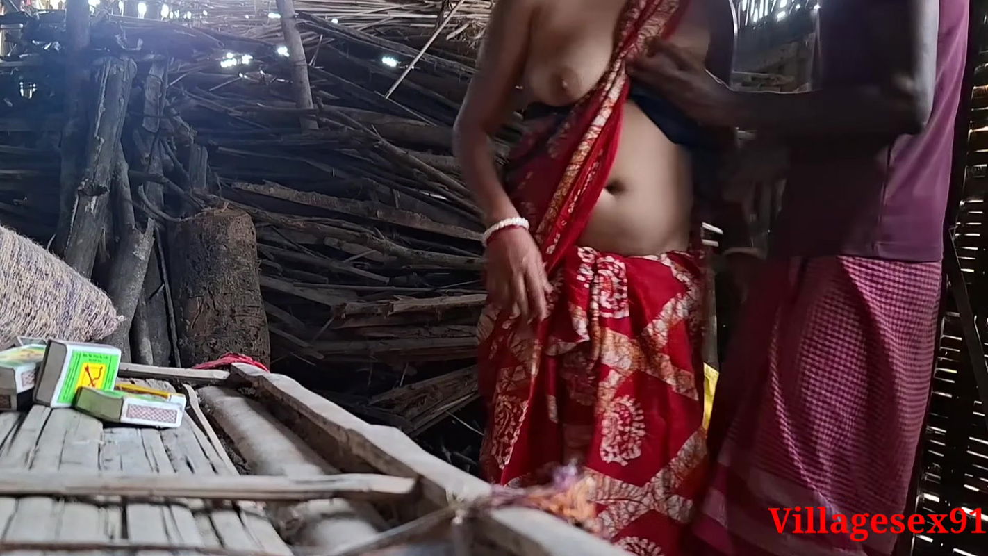 Bhabhi ki chupke se chudai outdoor fuck local bhabhi