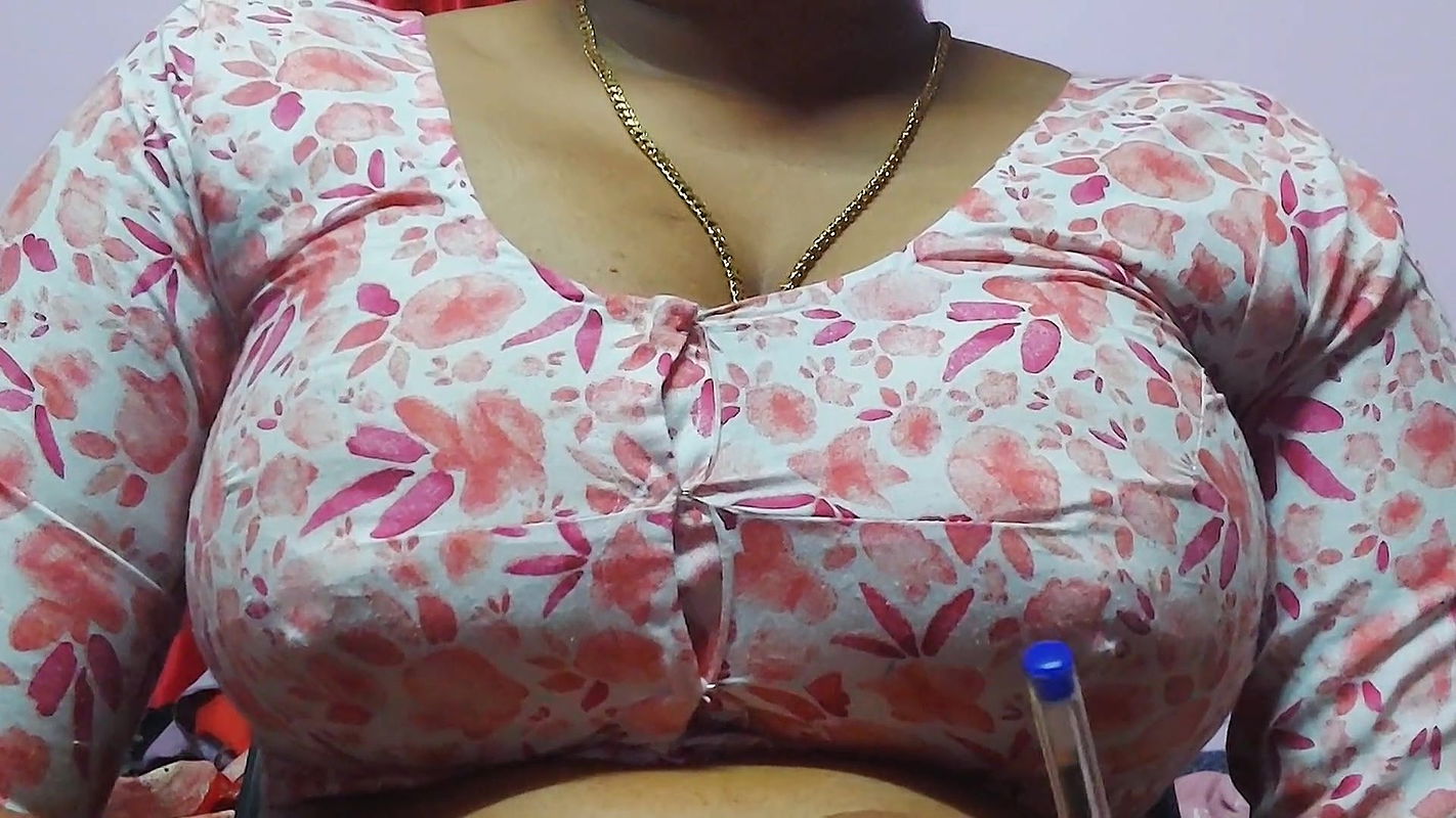 Boss invites sex employees to his house