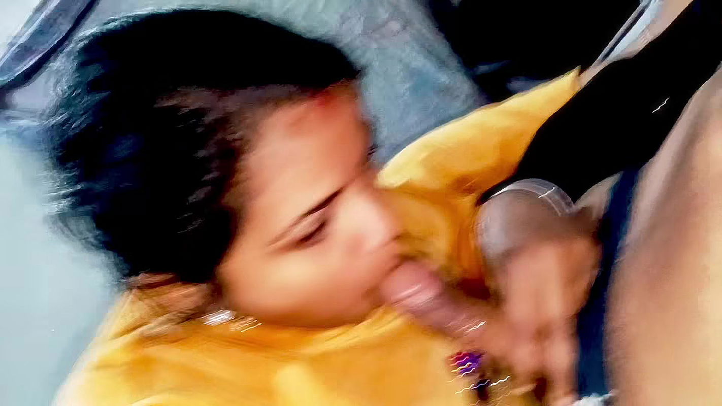 Cumshot in mouth Indian Very Beautiful bhabhi Blowjob with clear hindi audio
