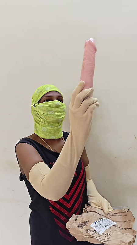 Delivery Boy Unexpected Fucks Lonely Girl