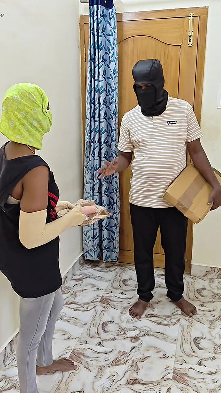 Delivery Boy Unexpected Fucks Lonely Girl