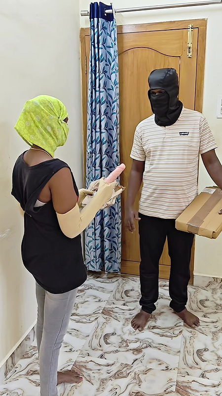 Delivery Boy Unexpected Fucks Lonely Girl