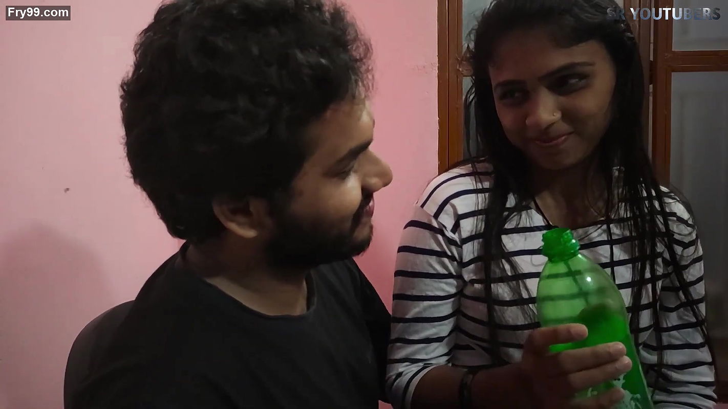 Smiling Vaishnavy hot hard smooches and face waterplay