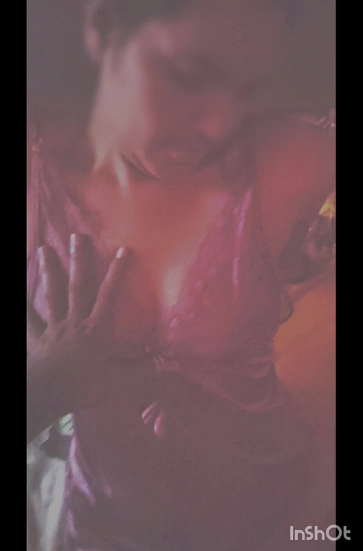 desi girl at nightout with boyfriend