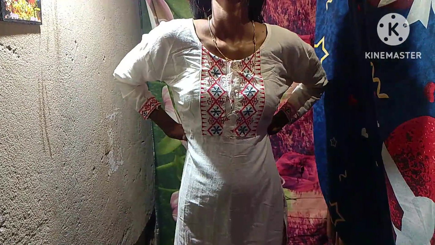 Desi Hot beautiful girl dressing Bra party video