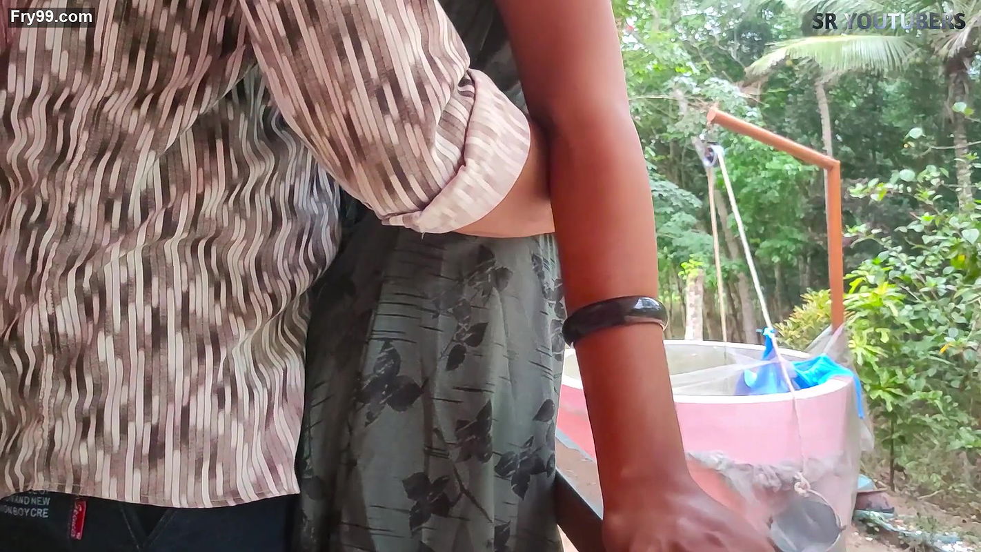 Smiling Vaishnavy boobs grabbed hard & pressed nicely, hot smooches