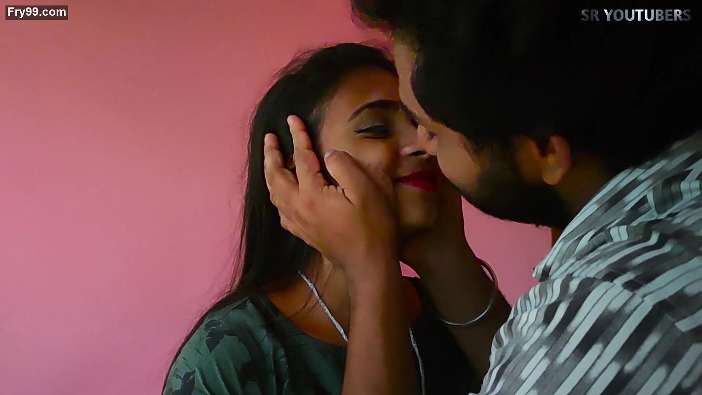 Smiling Vaishnavy boobs grabbed hard & pressed nicely, hot smooches