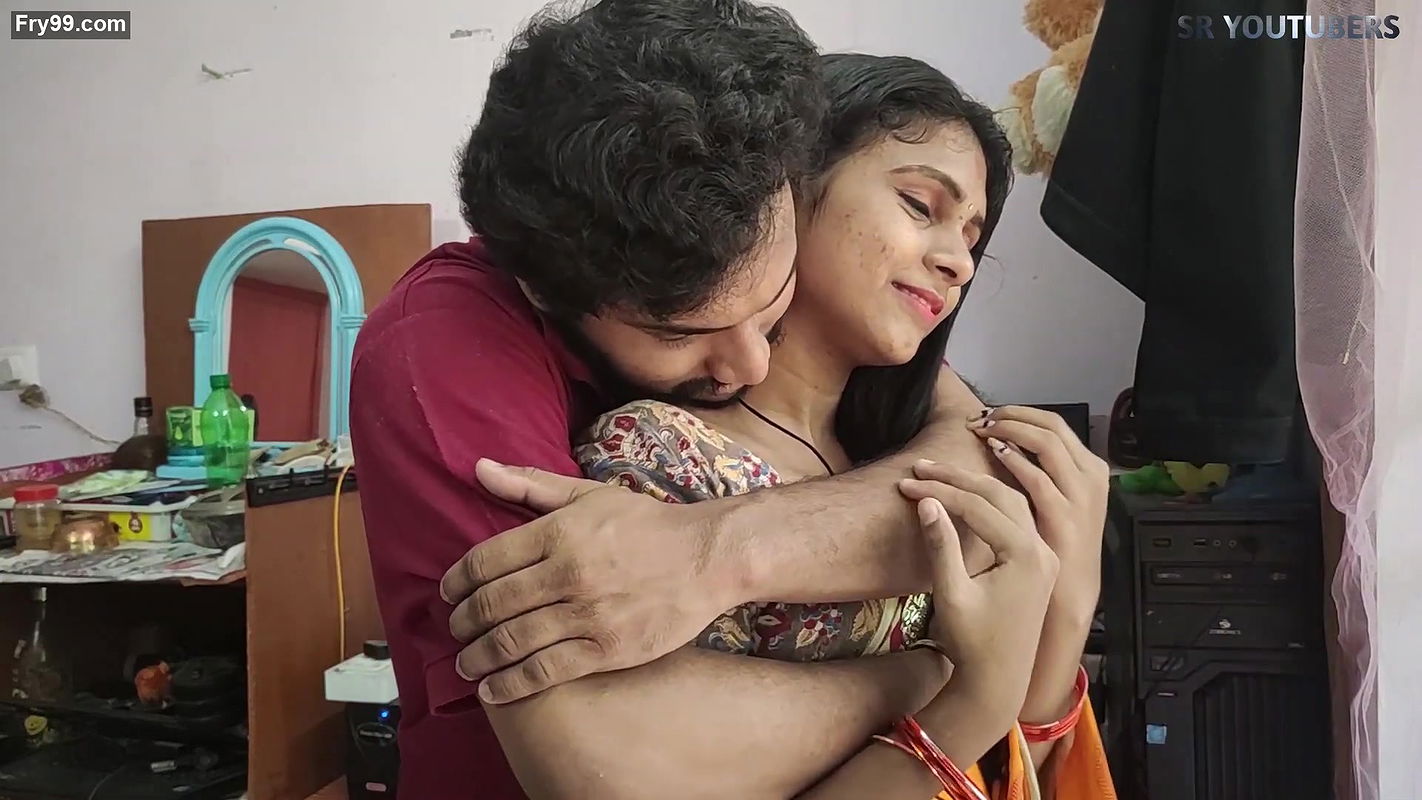 Hottest of the day: Vaishnavi hot smooching scene – Butt Press, Smooch, Boob crush