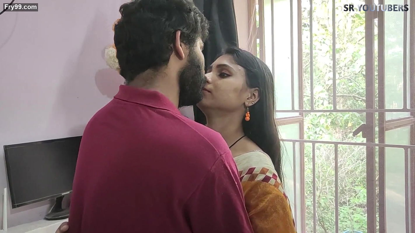 Hottest of the day: Vaishnavi hot smooching scene – Butt Press, Smooch, Boob crush