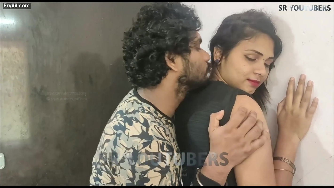 Vaishnavi – Kiss Romance