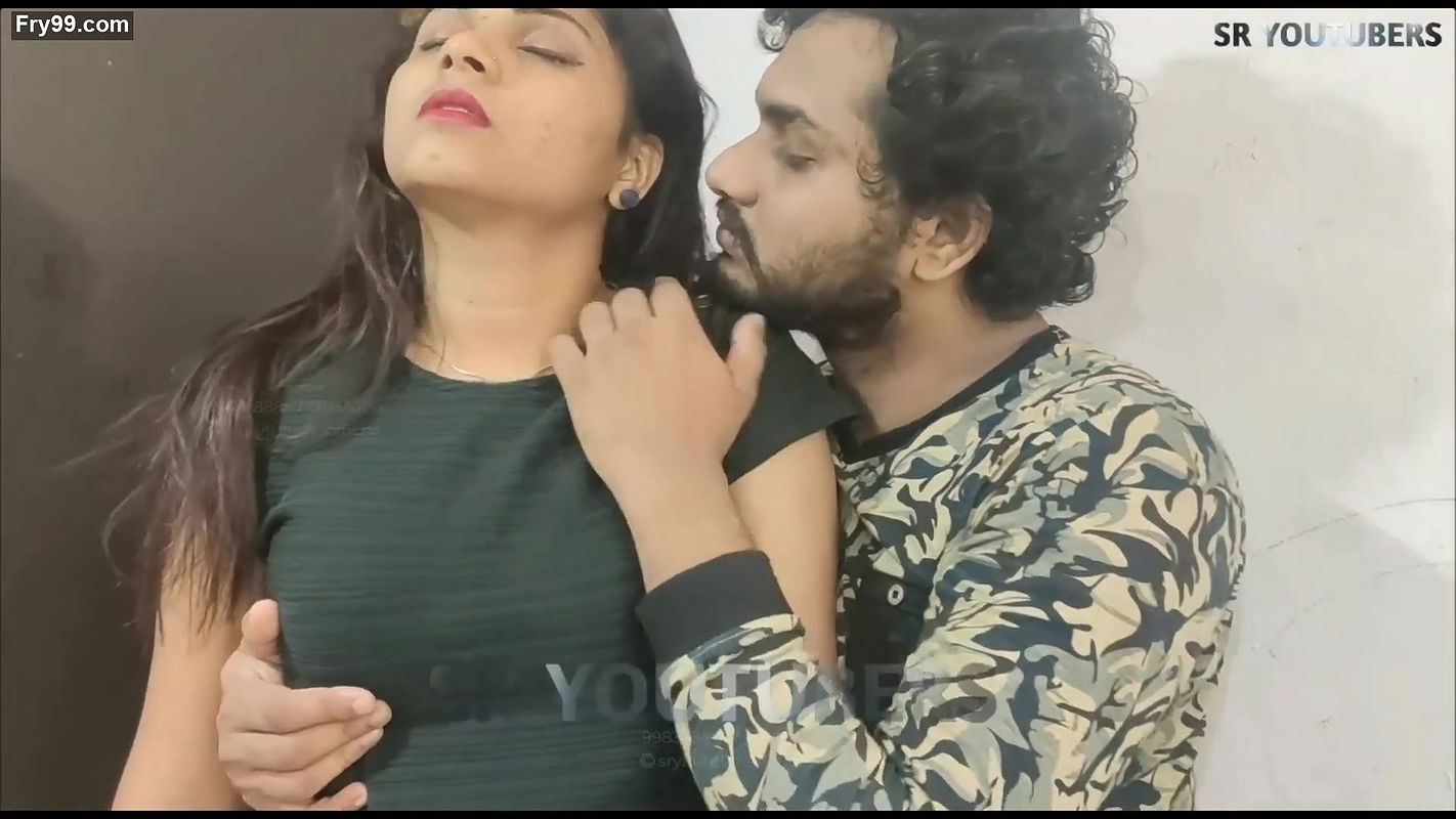 Vaishnavi – Kiss Romance