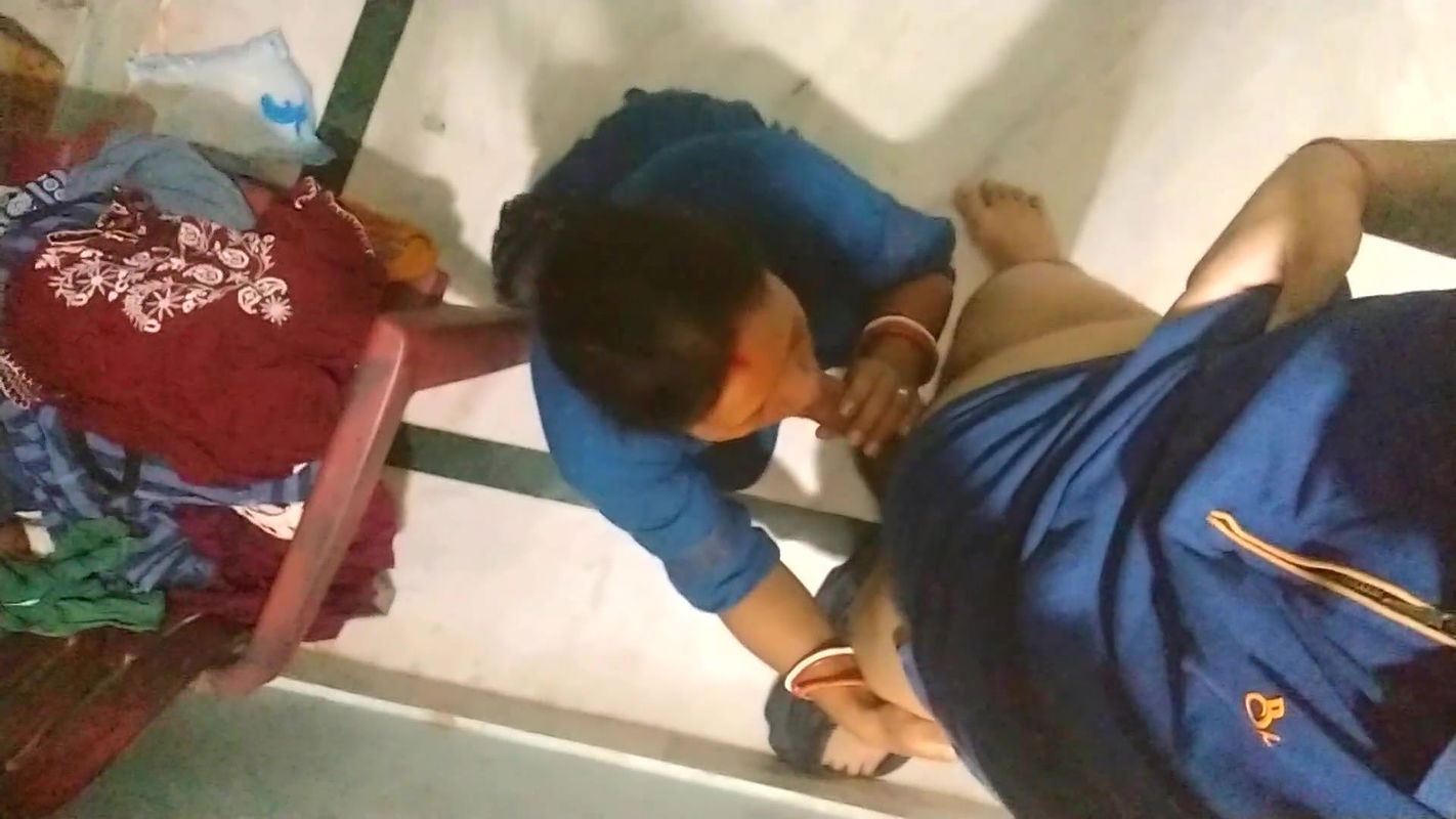 I Called Neighbour Rasleen Bhabhi to my Home and Drilled pussy at store room on Chair when No-one present