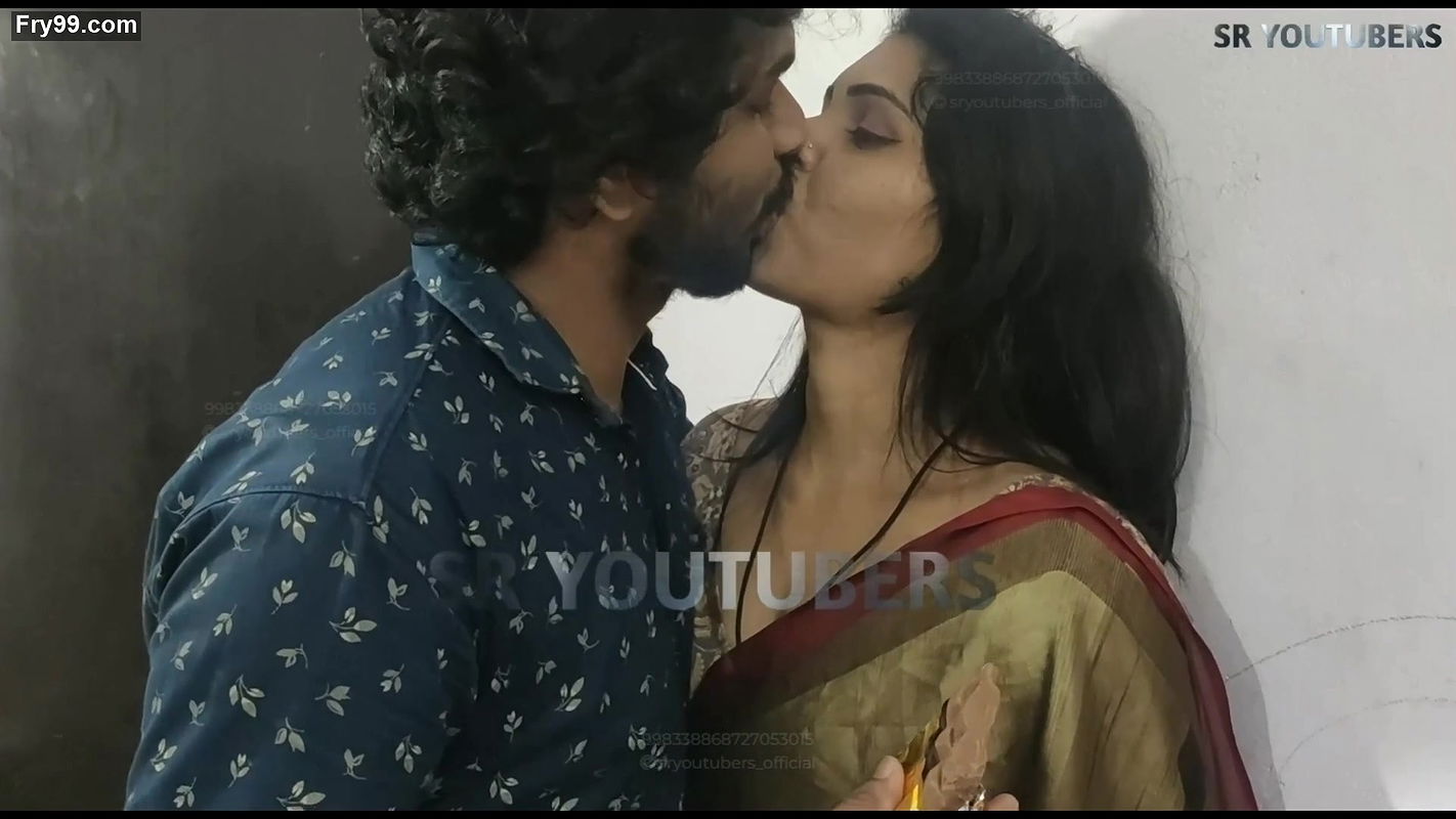 Vaishnavi – Chocolate Liplock & Licking