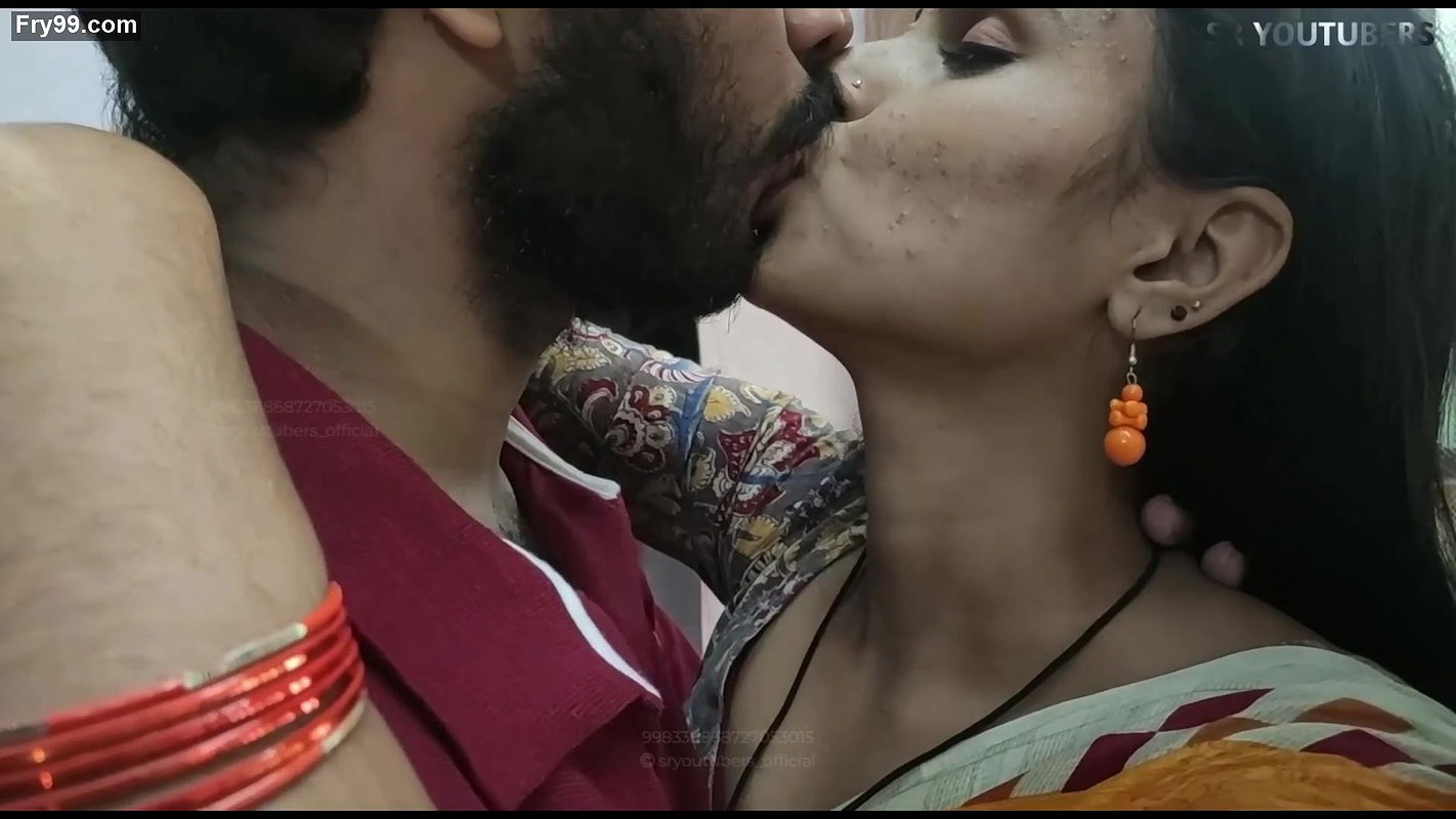 Vaishnavi – Long Lip Lock