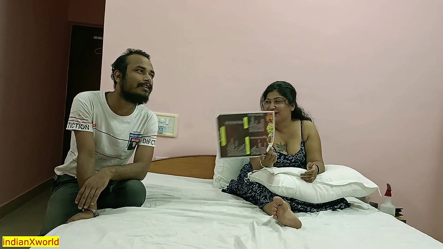 Indian Bengali Wife free sex with Hotel boy!! Fuck me Hard