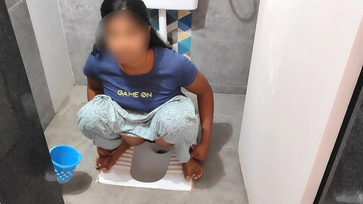 Komal had accompanied him into the bathroom to pee.